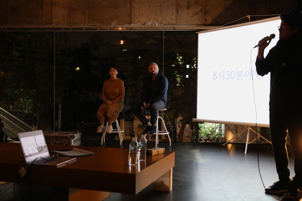 Moon Choi and designer Jason Gregory during the Makr x Moonns evening talk.